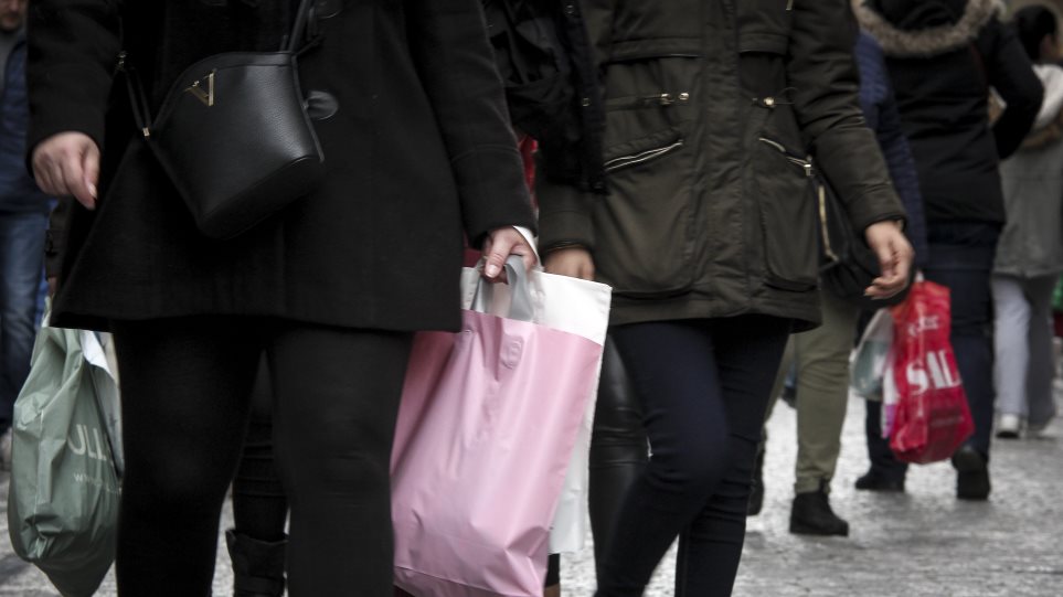 Eurostat: Προτελευταίοι οι Έλληνες στο χρόνο που ξοδεύουν για τα ψώνια