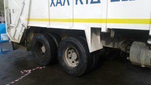 Αντικατάσταση των φθαρμένων ελαστικών στα οχήματα του Δήμου Χαλκιδέων-ΦΩΤΟ