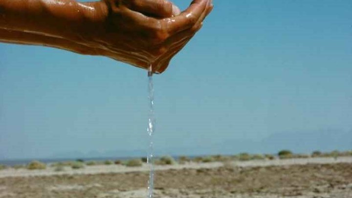 “Θα πούμε το νερό… νεράκι”: Τι δείχνει μελέτη για τη λειψυδρία στην Ελλάδα