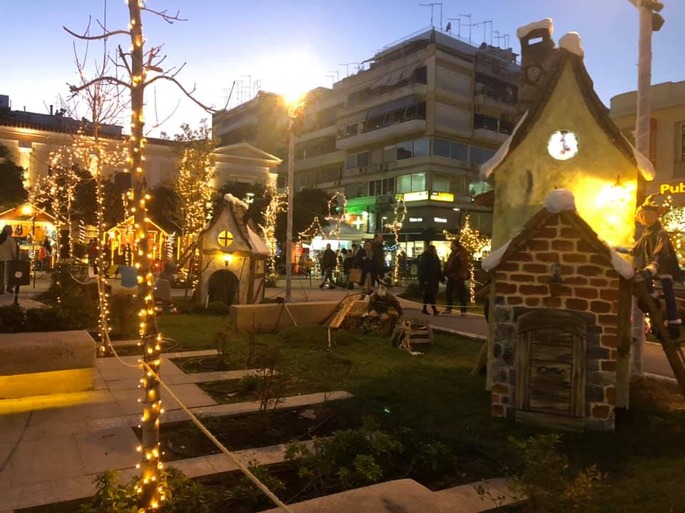 Χαλκίδα-Υπέροχα στολισμένο το κέντρο της πόλης