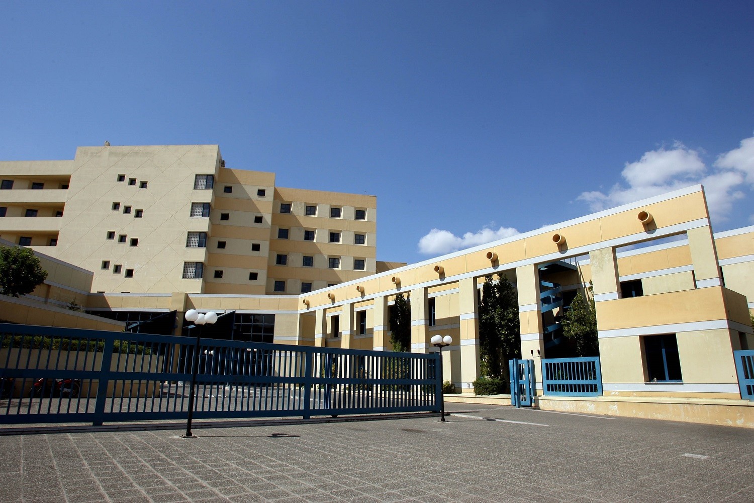 Δίπλωμα οδήγησης: Κάμερες, μικρόφωνα, αύξηση στα εξέταστρα και «τιμόνι» από τα 17