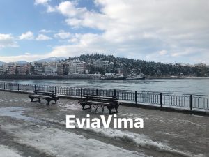 Όμορφες εικόνες στην Χαλκίδα από το πέρασμα του χιονιά