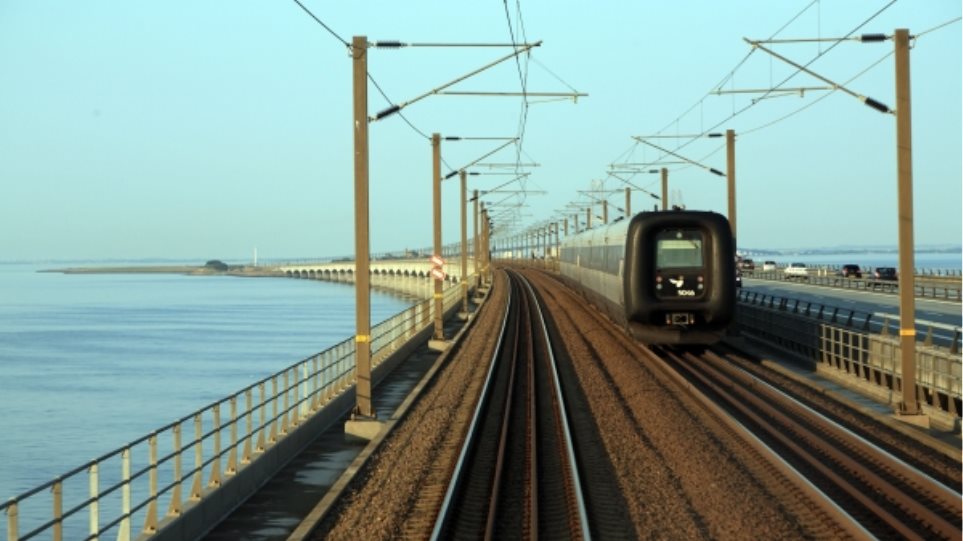 Δανία: Πολλοί νεκροί σε σιδηροδρομικό δυστύχημα πάνω σε γέφυρα