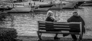 Handelsblatt: Η Ελλάδα κινδυνεύει να γίνει το γηροκομείο της Ευρώπης