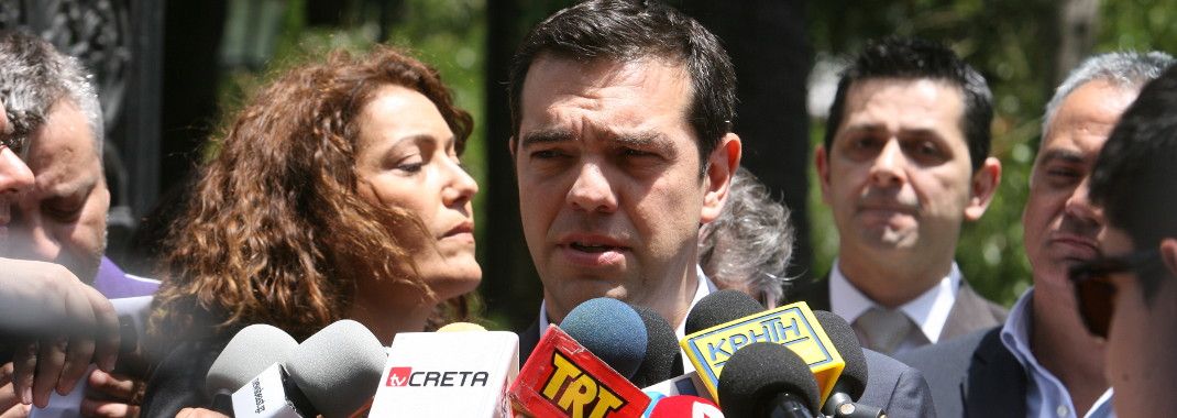 Τσίπρας από την αυλή του Μαξίμου- Νέος υπουργός Άμυνας ο αρχηγός ΓΕΕΘΑ ναύαρχος Αποστολάκης- Άμεσα ψήφο εμπιστοσύνης για να συνεχίσω- Βίντεο