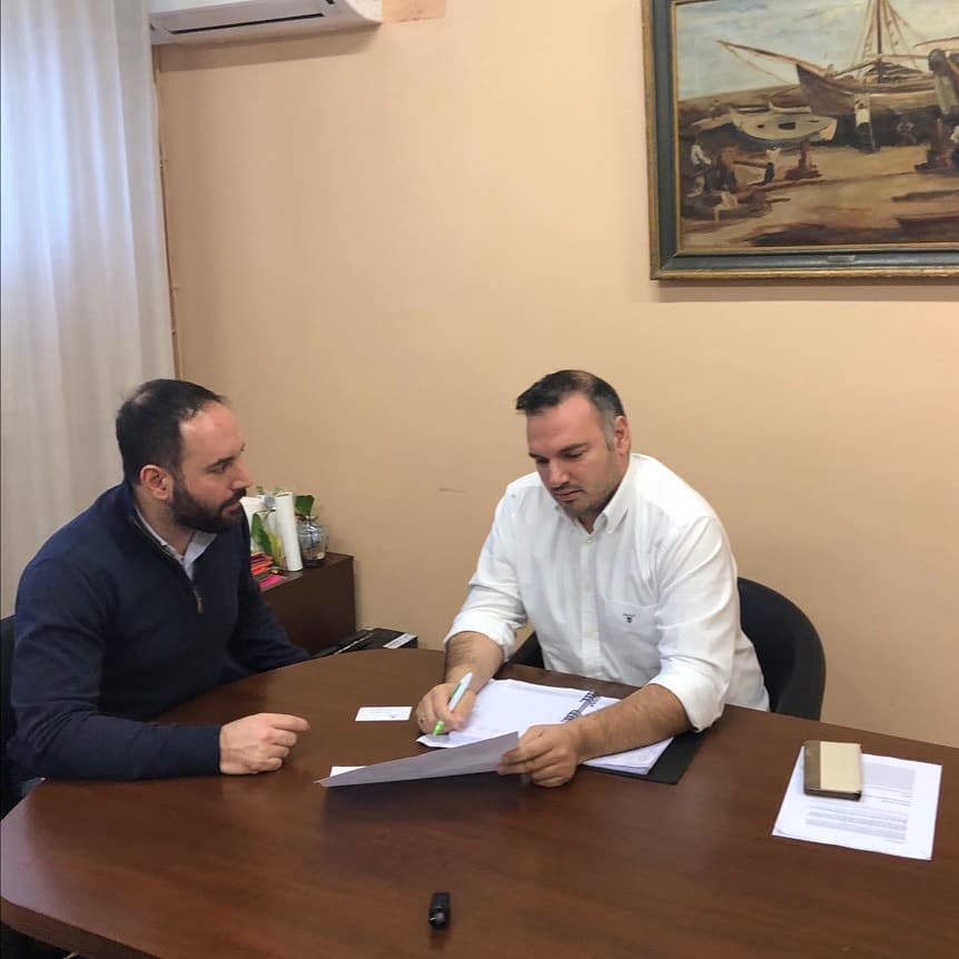 Συνάντηση Χατζηγιαννάκη με Βαρδαρό για τη θέση παιδιάτρου στη Σκύρο