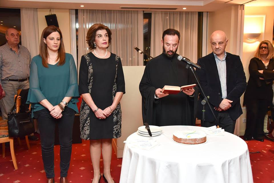 Βασίλης Καθαροσπόρης: Έκοψε την πίτα του και πρόσφερε χαμόγελα το κίνημα ΛΥΣΗ ΤΩΡΑ