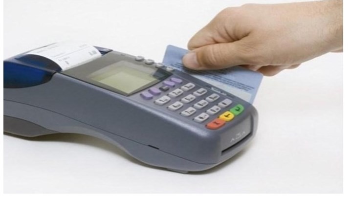 Αντίστροφη μέτρηση για τη δήλωση του επαγγελματικού τραπεζικού λογαριασμού – Έρχονται πρόστιμα