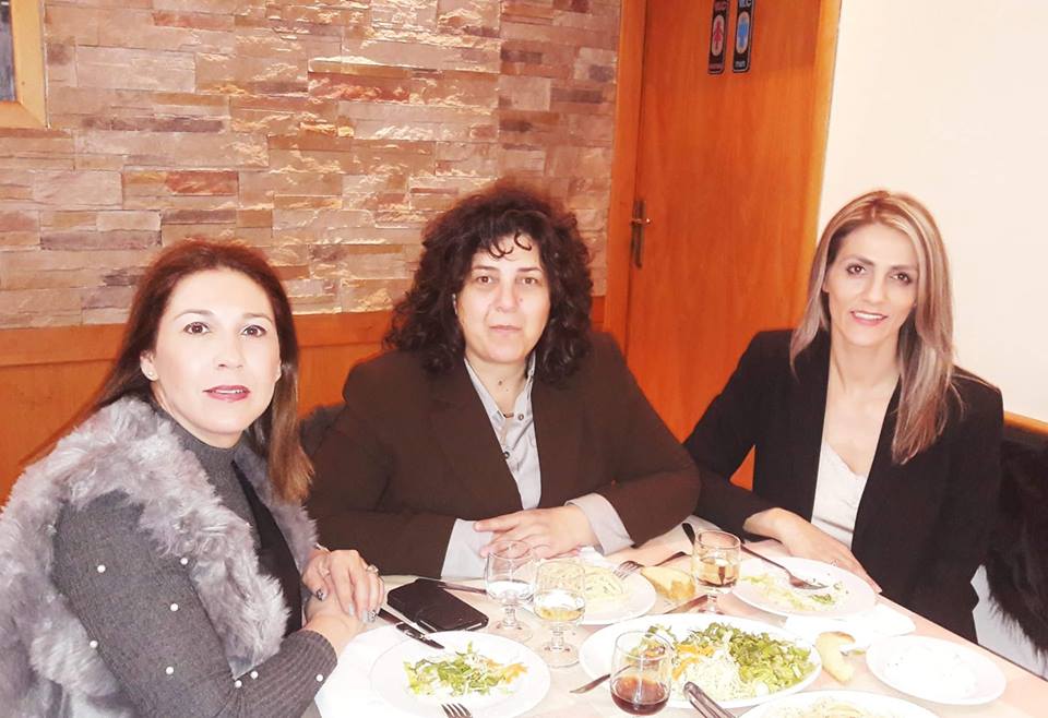 Κοντά στους Συλλόγους Μιτζιφίρη, Μπαμπά και Παντελή