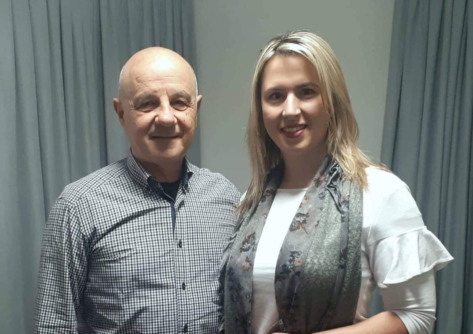Υποψήφια με το συνδυασμό ΛΥΣΗ ΤΩΡΑ η Έμη Μπίλιου