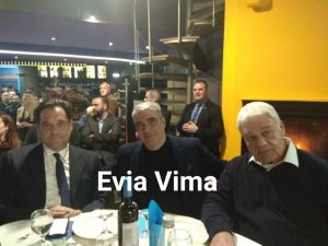 Τους συνδέει δυνατή φιλία χρόνων Τους συνδέει δυνατή φιλία χρόνων
