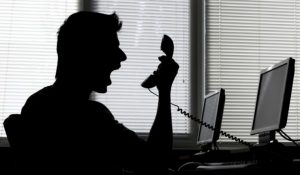 Ο εφιάλτης των δικηγορικών εταιρειών : «Χρωστάς και θες και δικαιώματα;» – Οι εκβιασμοί των οφειλετών και οι υποσχέσεις για αλλαγές υπέρ των πολιτών