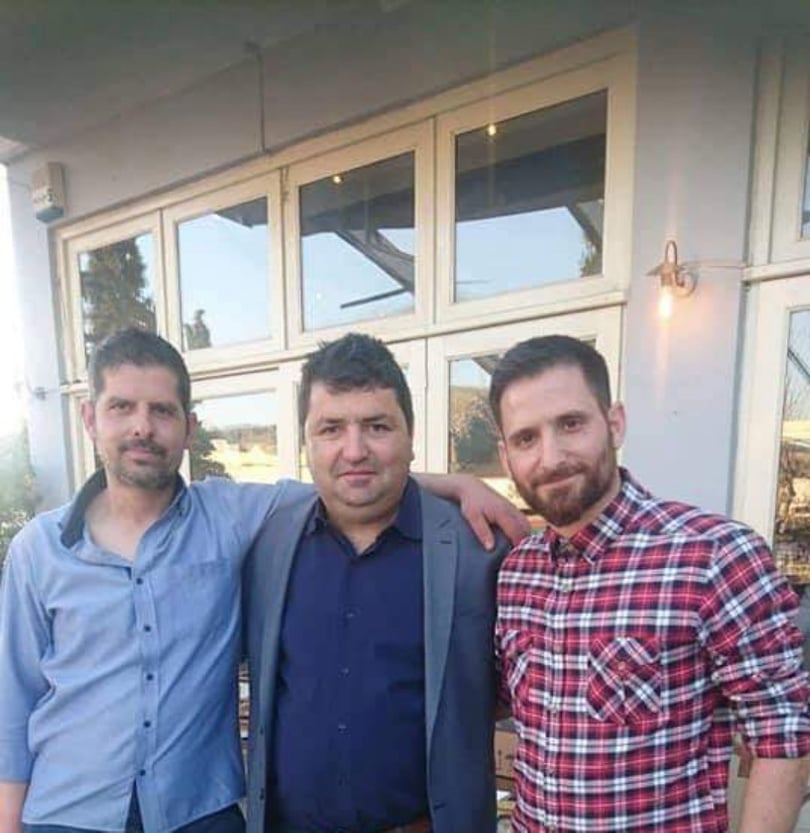 Στηρίζουν δυνατά τον Τσαπουρνιώτη και το δείχνουν