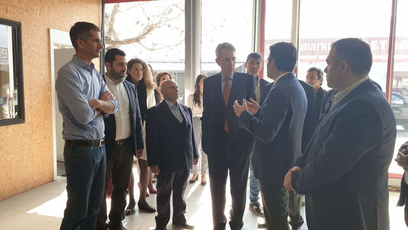 Στη Λαμία ο Αμερικανός Πρέσβης-Συνάντηση με Μπακογιάννη-Σπανό