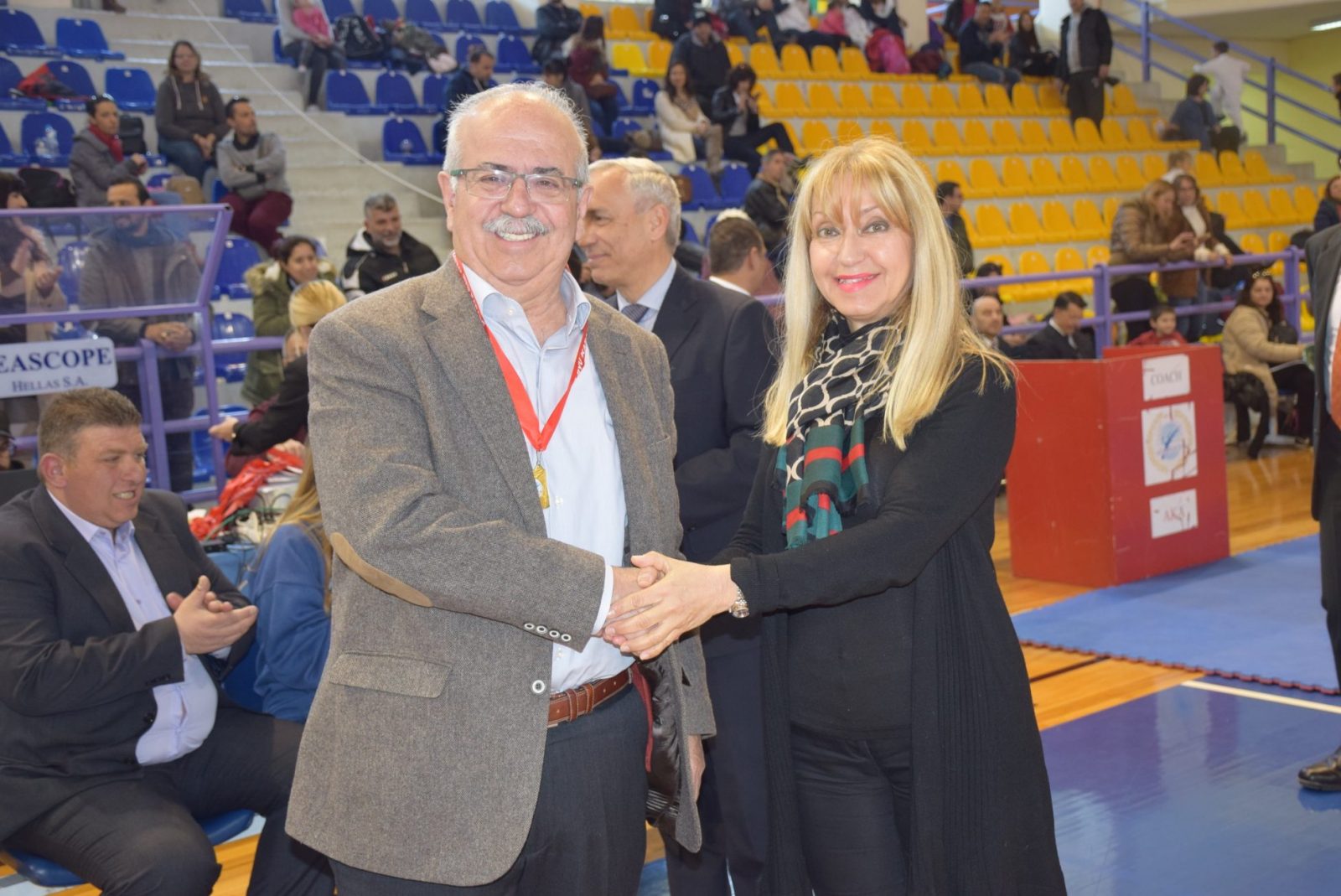 Στο Πανελλήνιο Διασυλλογικό Shitoryu karate ο Χρήστος Παγώνης-Του απονεμήθηκε βραβείο για τη συμβολή του Δήμου