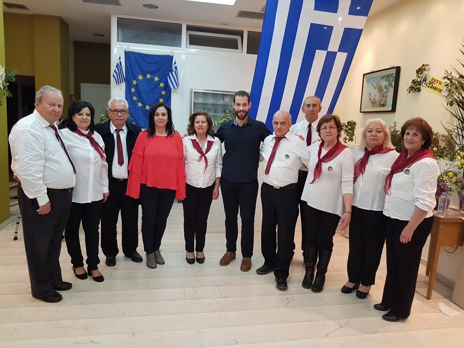 Το Κ.Α.Π.Η ΕΡΕΤΡΙΑΣ γιόρτασε την 25η Μαρτίου τραγουδώντας και χορεύοντας