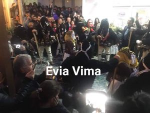 Ξέφρενο αποκριάτικο γλέντι στη Σκύρο-ΦΩΤΟ