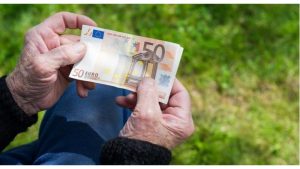 Αύξηση έως 200 ευρώ σε 60.000 συντάξεις -Ποιοι κερδίζουν
