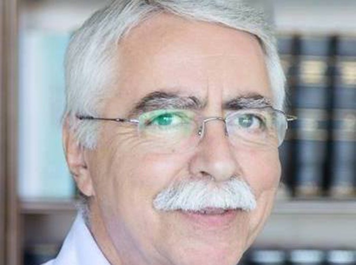 Την Τρίτη η κηδεία του Διονύση Ζλακώνη-Πενθούν οι δικηγόροι της Χαλκίδας