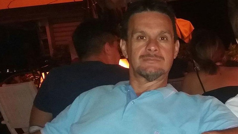 Στέφανος Μπασινάς από την Καλαμάτα-΄΄Μαύρη είναι η νύχτα στα βουνά. Συνέδριο δεν φαίνεται΄΄