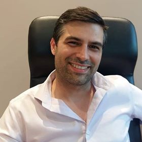Ο καταξιωμένος δερματολόγος Γιώργος Μπίκος αναλύει τις ψυχοσωματικές εκδηλώσεις στο δέρμα – ΑΠΟΚΛΕΙΣΤΙΚΑ στο Εvia Vima