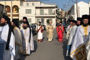 Ο Εσπερινός και το Χοροστάσι της Αγάπης στη Χαλκίδα