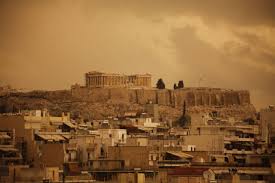 Mε αφρικανική σκόνη και ασθενείς βροχές ο καιρός σήμερα Μ. Τετάρτη