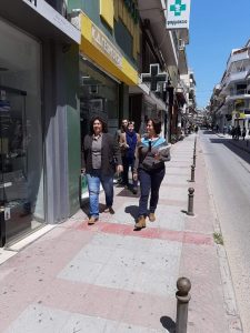 Περιοδεία της Ελένης Μιτζιφίρη στην Αβάντων-Συνομίλησε με ελεύθερους επαγγελματίες και πολίτες