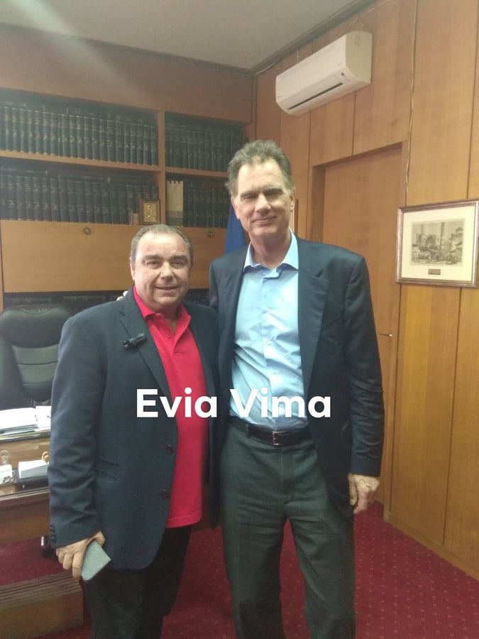 Είναι γνωστή η αγάπη του για την οικογένεια Παπανδρέου