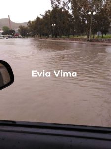 Προσοχή-Πλημμύρισε από τη βροχή η περιοχή στο Πάρκο του Λαού στη Χαλκίδα-ΦΩΤΟ