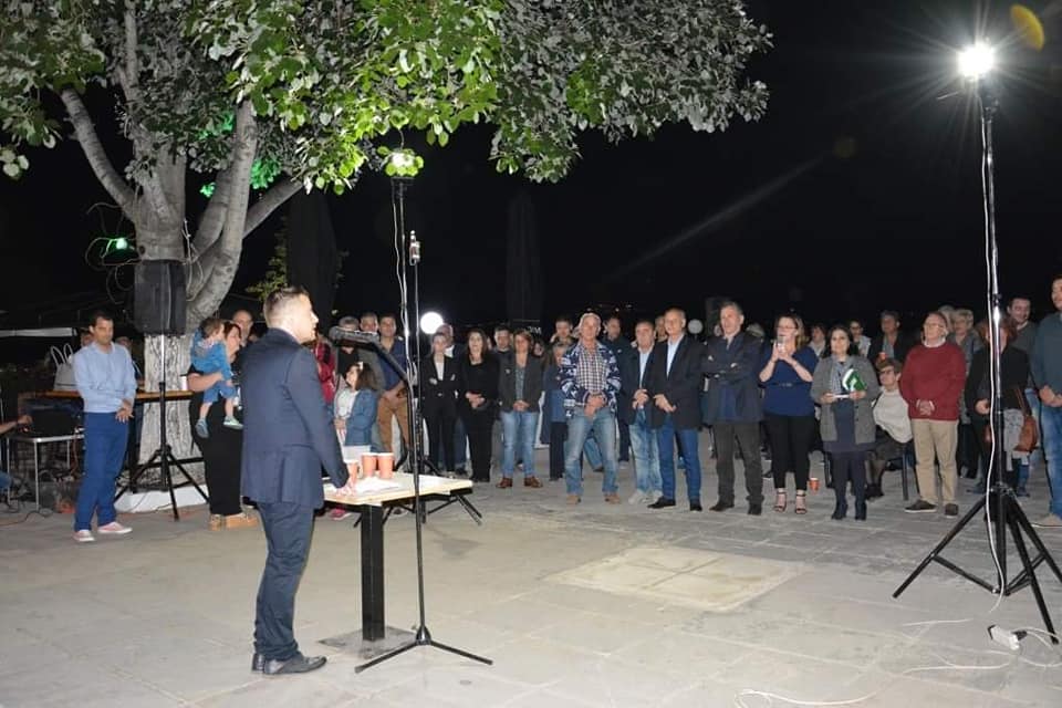 Μπάμπης Καραβάς-΄΄Ευχαριστούμε θερμά όσους έδωσαν το παρόν στα εγκαίνια του εκλογικού μας κέντρου΄΄