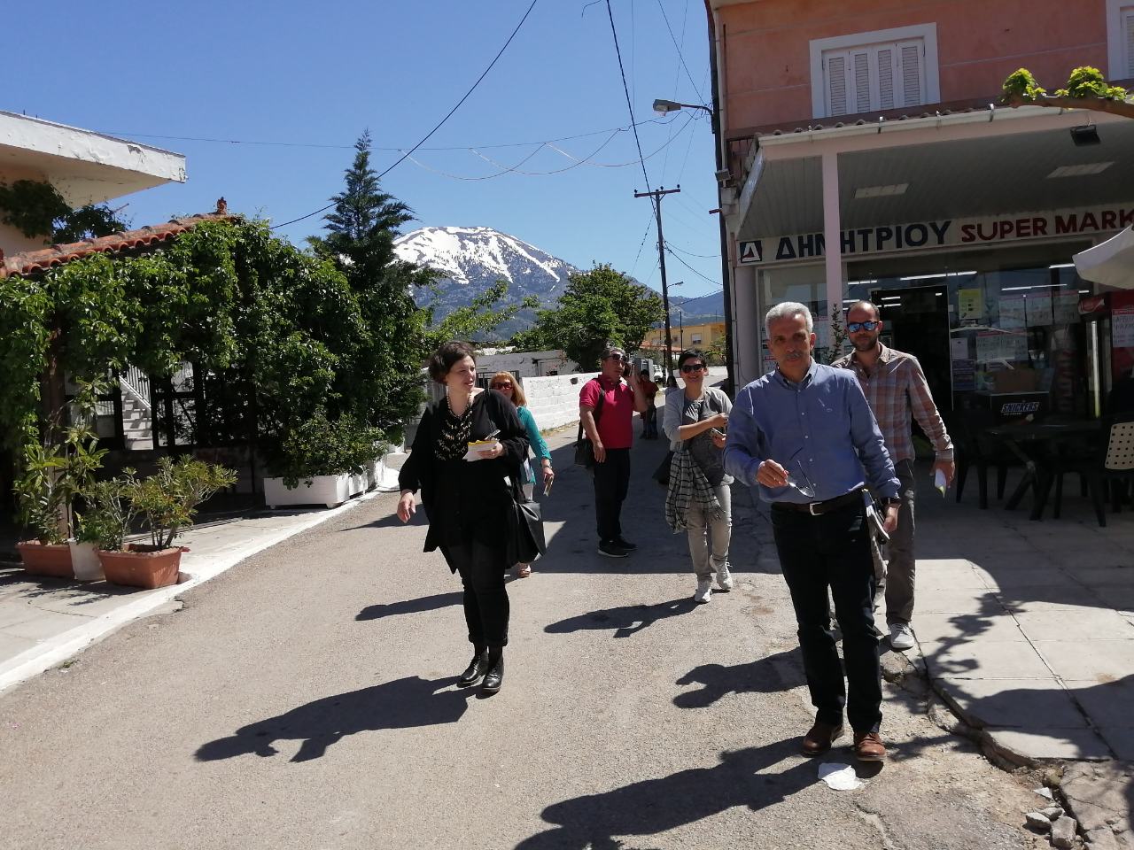 Στα χωριά της κεντρικής Εύβοιας ο Δ. Αναγνωστάκης