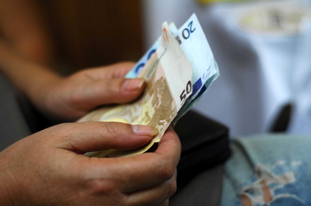 13η σύνταξη: Στις 20 Μαΐου η πληρωμή – Ακατάσχετο το ποσό