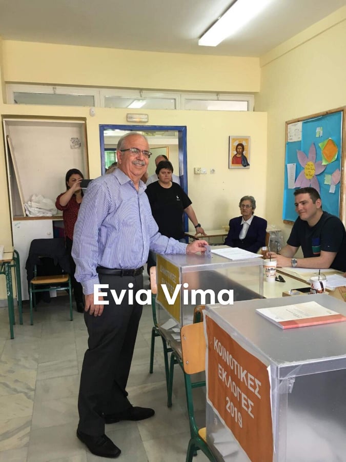 Στο Γυμνάσιο Κανήθου ψήφισε ο υποψήφιος δήμαρχος Χαλκιδέων Χρήστος Παγώνης