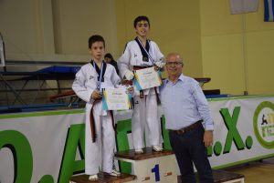 Ο Χρήστος Παγώνης στους αγώνες Ταεκβοντό στο Κλειστό Κανήθου