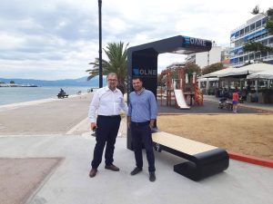 Το νέο “έξυπνο” παγκάκι στην παραλία της Χαλκίδας, της Αρτάκης και της Ερέτριας