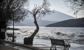 Φθινοπωρινός ο καιρός την 1η του Ιούνη