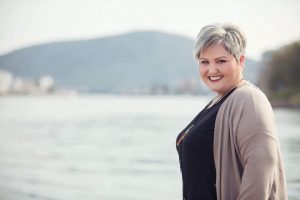 Έχει να προσφέρει πολλά στο Νομό με την εκλογή της