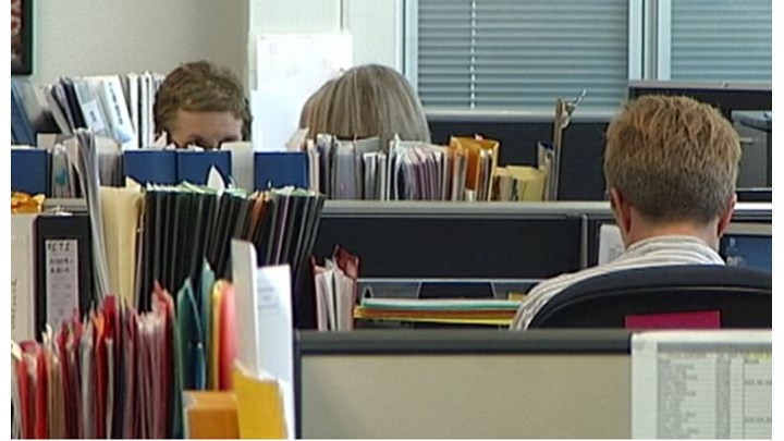 Πόση άδεια δικαιούνται οι δημόσιοι υπάλληλοι για την άσκηση του εκλογικού τους δικαιώματος