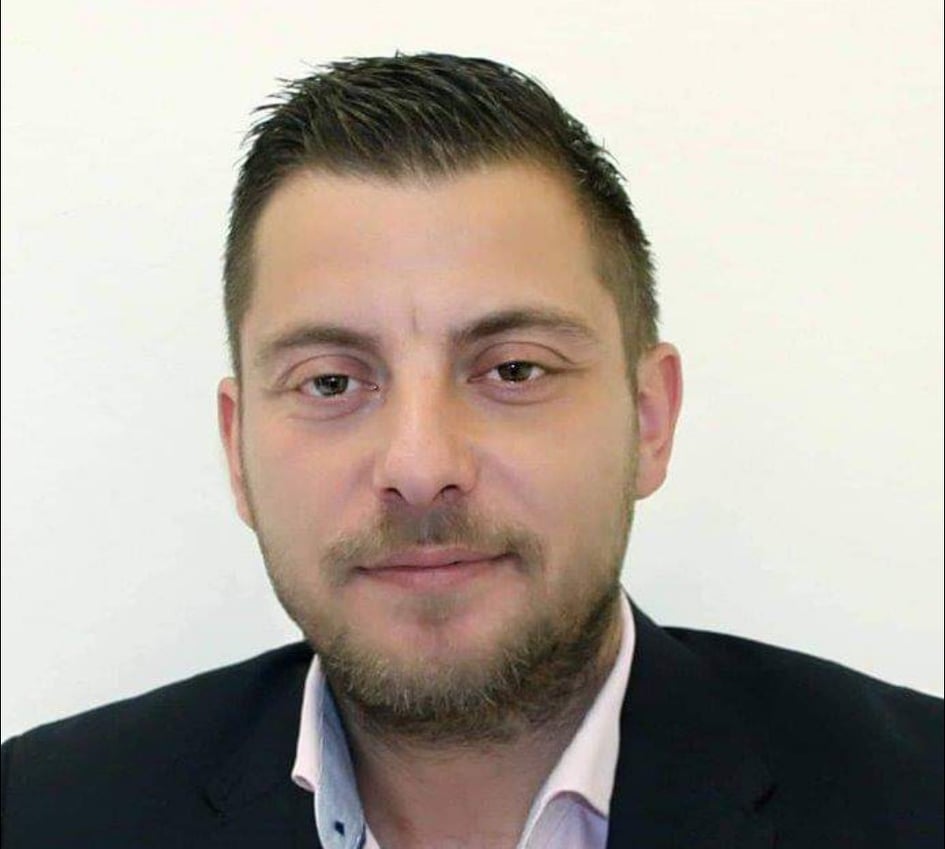 Ο υποψήφιος δήμαρχος Ερέτριας Μπάμπης Καραβάς στο «ΘΕΜΑ 104,6»