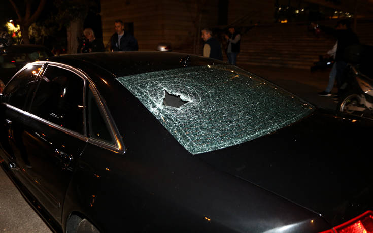 Κώστας Μπακογιάννης: Θρασύδειλοι κουκουλοφόροι δεν μασάμε