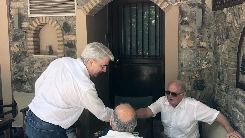 Περιοδεία Σίμου Κεδίκογλου στο Δήμο Διρφύων–Μεσσαπίων-Θετικά τα μηνύματα στήριξης από τους πολίτες