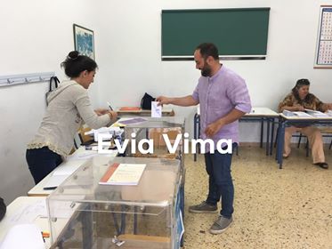 Στο Λύκειο Σκύρου ψήφισε ο δήμαρχος