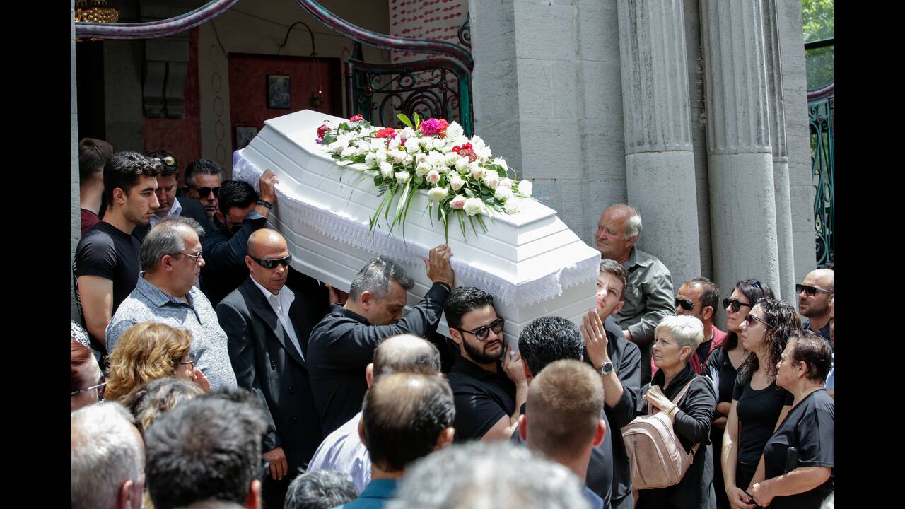 Πάνος Ζάρλας: Συγγενείς και φίλοι είπαν το τελευταίο «αντίο»