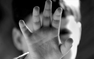 Τραγικό-Μητέρα παρέσυρε με το αυτοκίνητο το 2χρονο παιδί της