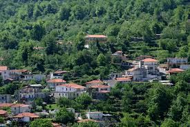 Κινδυνεύει να βυθιστεί χωριό στην Εύβοια