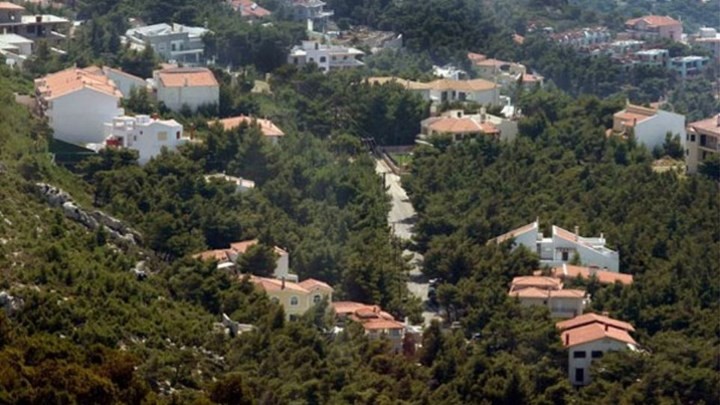 Όλα όσα πρέπει να γνωρίζετε για τα αυθαίρετα – Οι προθεσμίες τακτοποίησης και το κόστος των παραβόλων