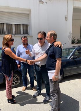 Στο πλευρό της Άννας Παππά στη Βόρεια Εύβοια, ο Γιάννης Κοντζιάς-ΦΩΤΟ