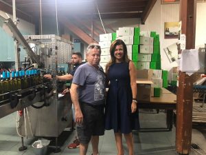 Στηρίζει το επιχειρείν με όλες της τις δυνάμεις