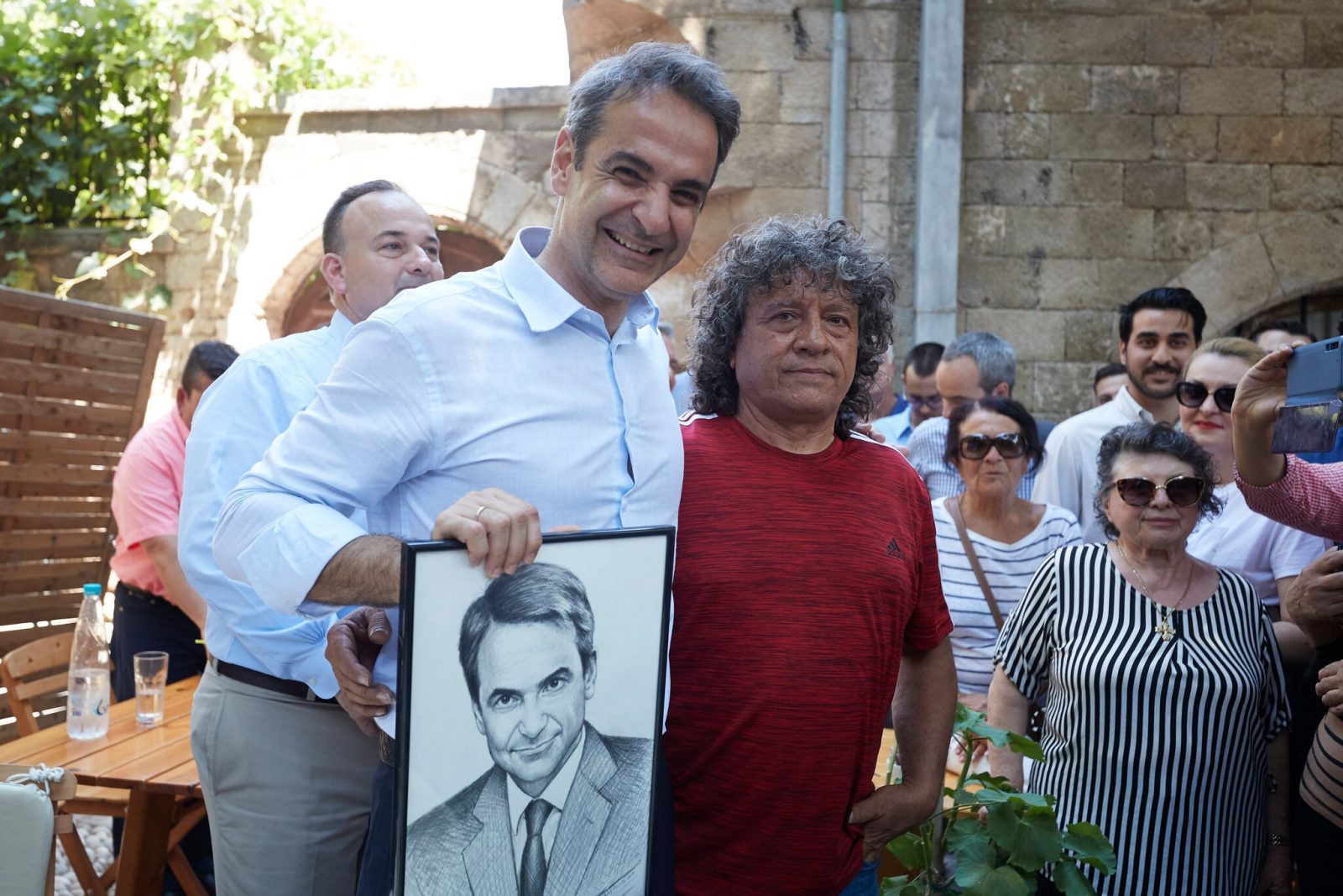 Κυριάκος Μητσοτάκης από τη Ρόδο:  «Είμαστε πολύ λίγοι για να είμαστε διχασμένοι»